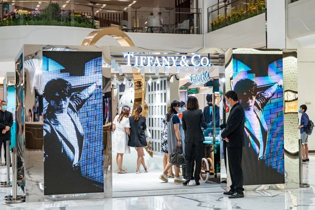 Tiffany限時體驗展覽活動把廣告大片中的摩登紐約變?yōu)榱爽F實，酷！