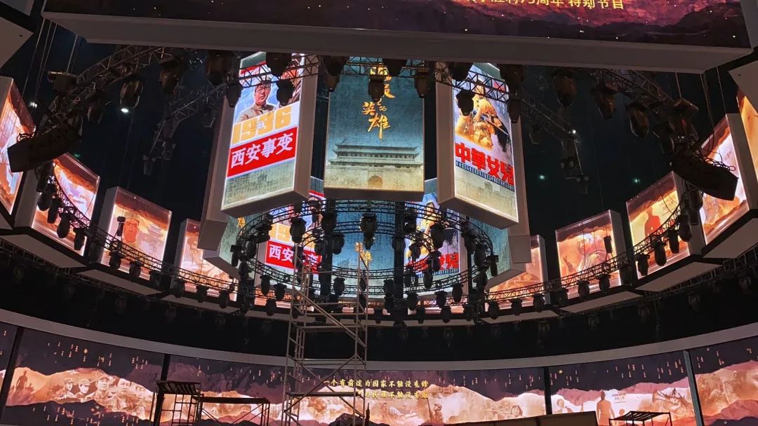 「海報里的英雄」節(jié)目活動策劃的舞美簡直就是藝術(shù)的存在，贊