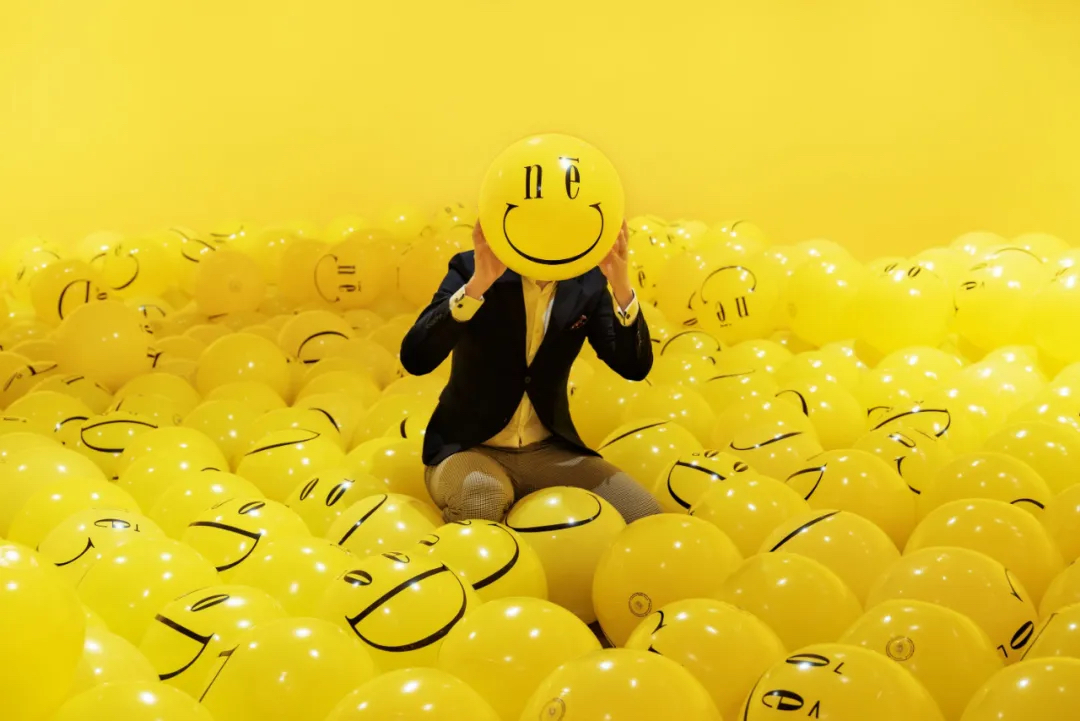 招牌笑臉球emograms新春展覽活動策劃超happy，金銀滿屋福滿年