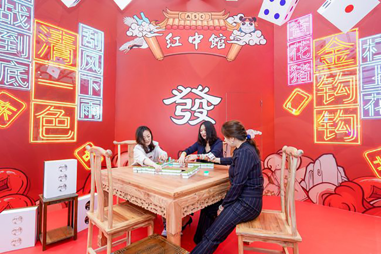 ASC青春正紅快閃活動(dòng)策劃用葡萄酒擁抱了潮文化，非一般視覺(jué)！